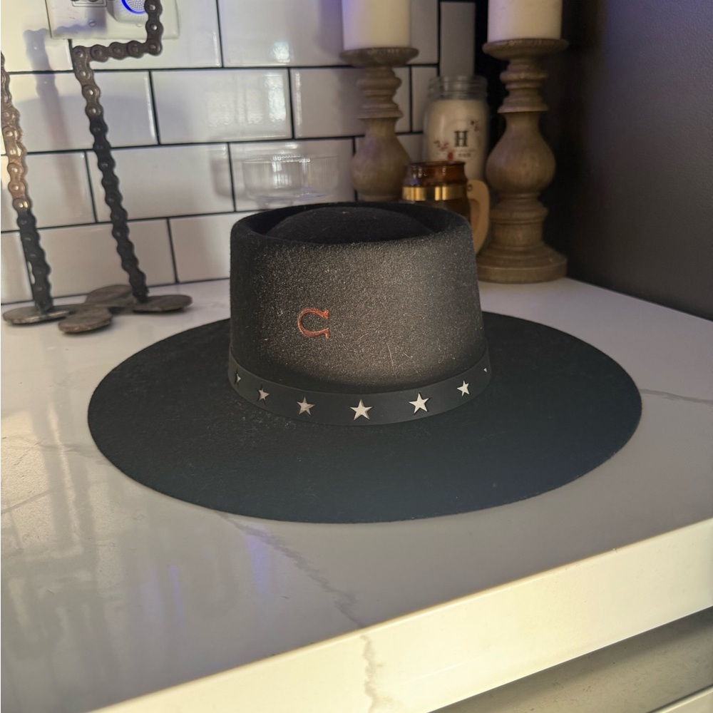 Black Star-Studded Women's Hat - Picture 2 of 4